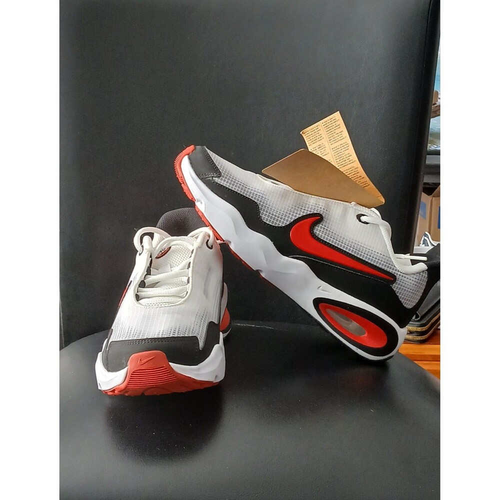 Nike Air Max Nova GS. FN4446-100.  White/University Red/Black. Boys Size 6.5Y.